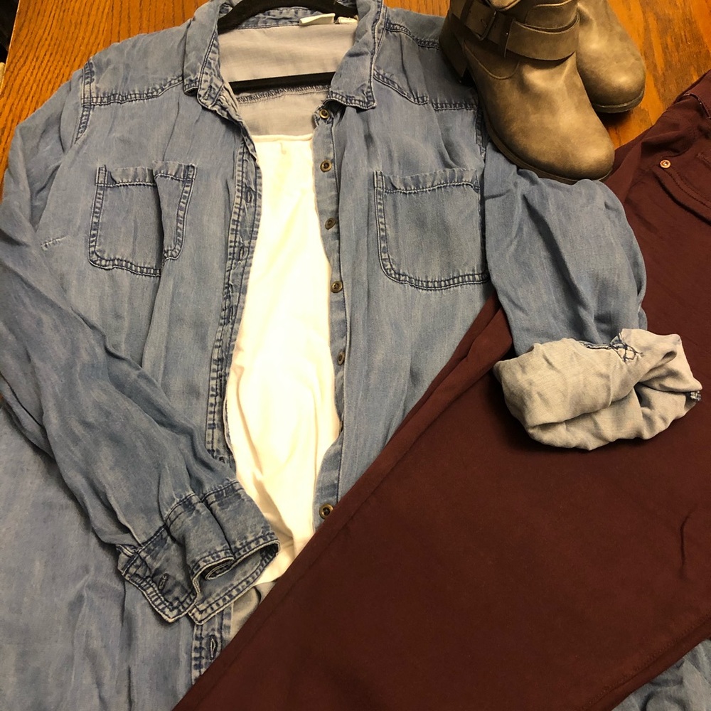 BNWT Maurice’s Burgundy Jeggings Size 22